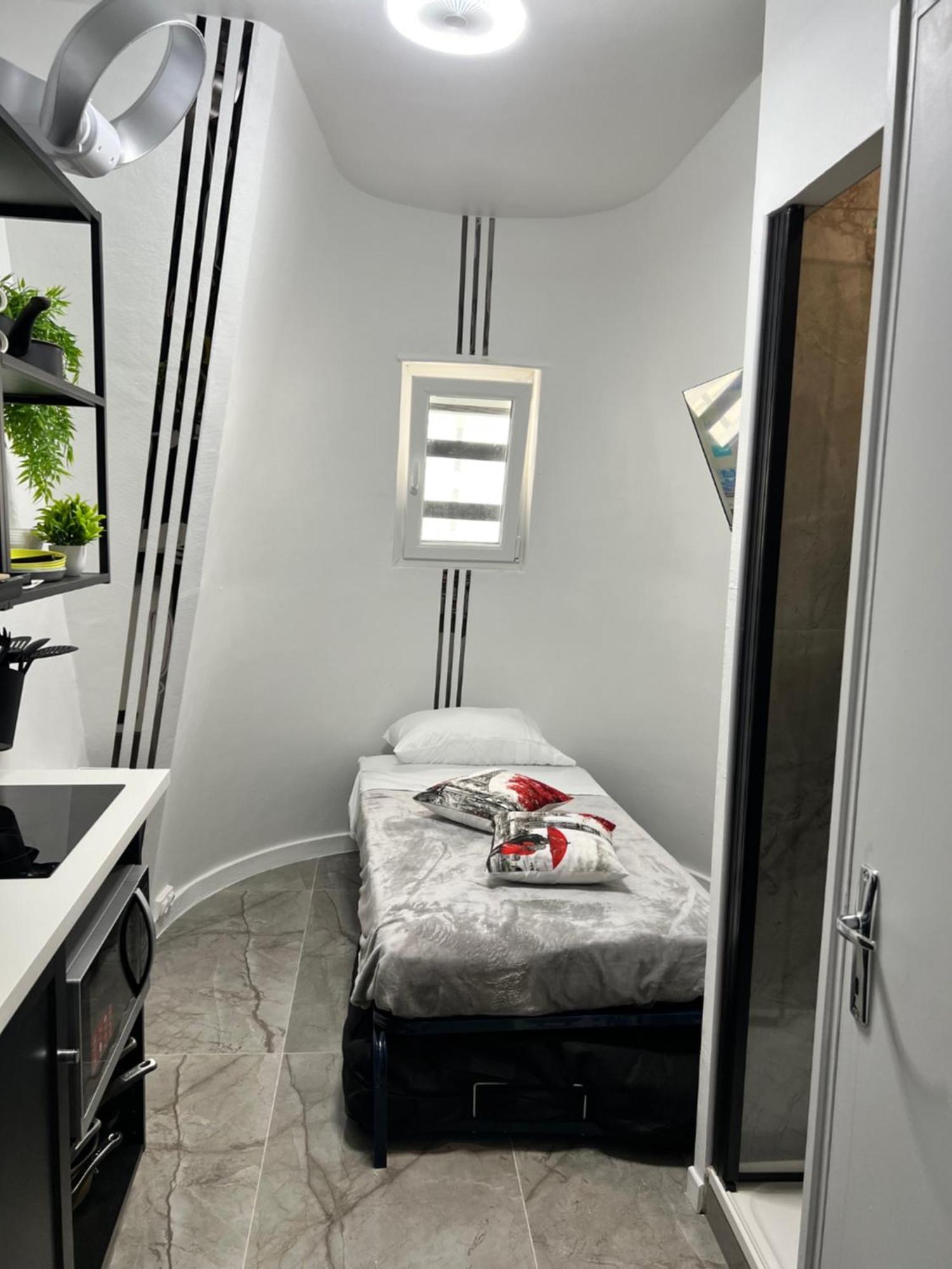 Paris Bastille Bercy Gare De Lyon Chambre Climatisee 9M2 Ideal 1 Pers ,Max 2 Pers Екстер'єр фото